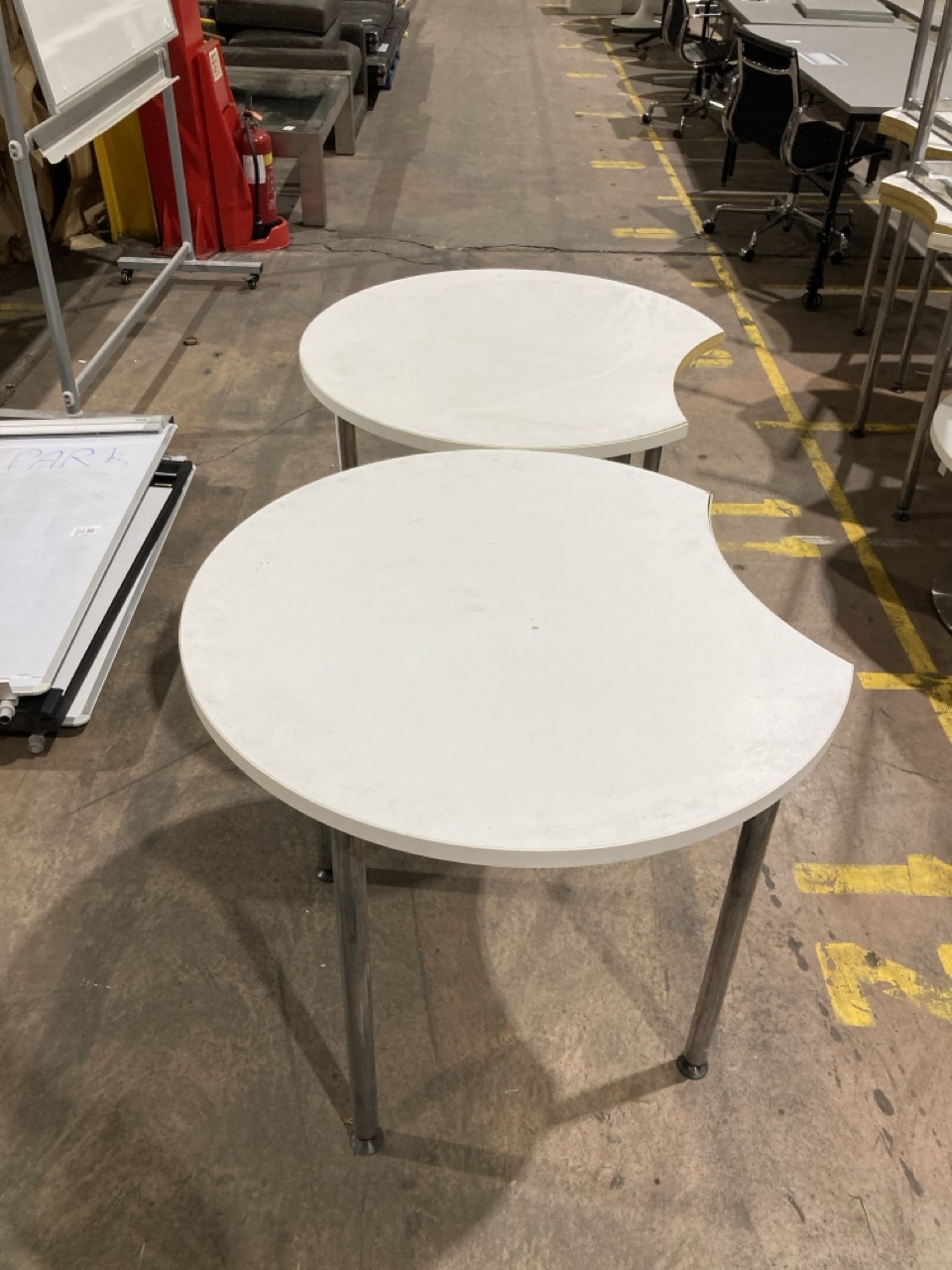 Lot 257  
            Birmingham - Collection Only 

                
2 X GENESYS DOC TABLES