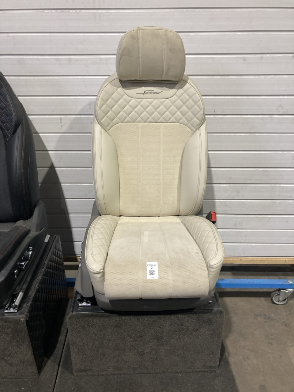 Lot 2  
            Birmingham - Collection Only 

                
BENTLEY EX DISPLAY SPEED CAR SEAT CREAM