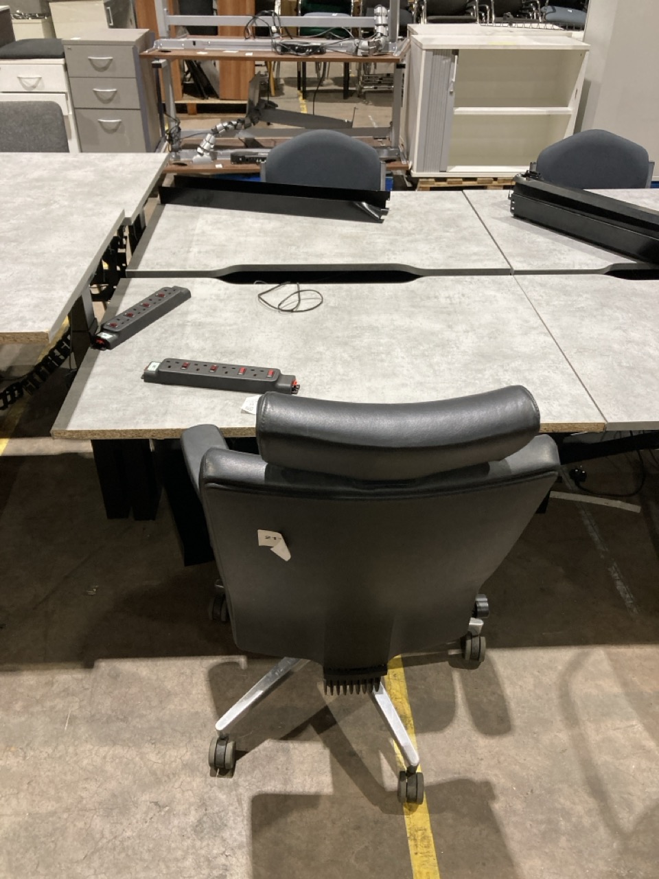 Lot 39  
            Birmingham - Collection Only 

                
HEIGHT ADJUSTABLE SIT STAND DESK IN GREY