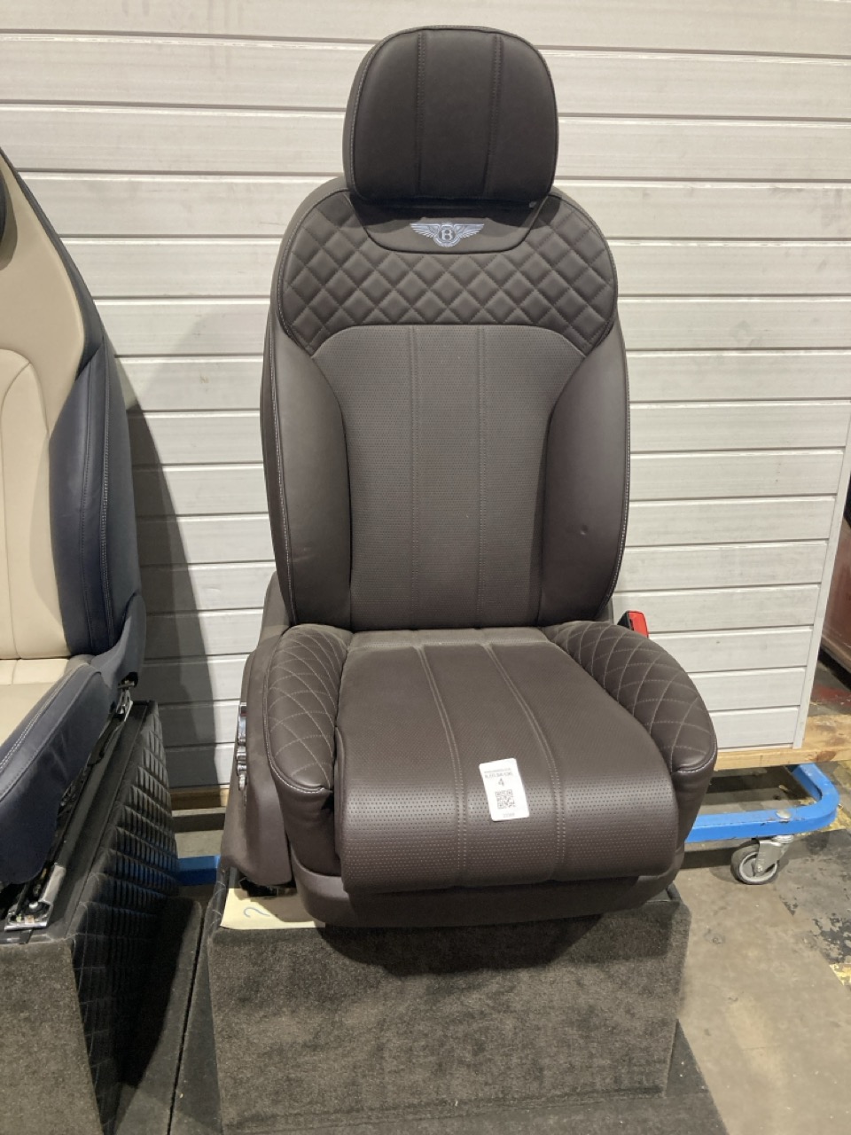 Lot 4  
            Birmingham - Collection Only 

                
BENTLEY EX DISPLAY CAR SEAT BROWN
