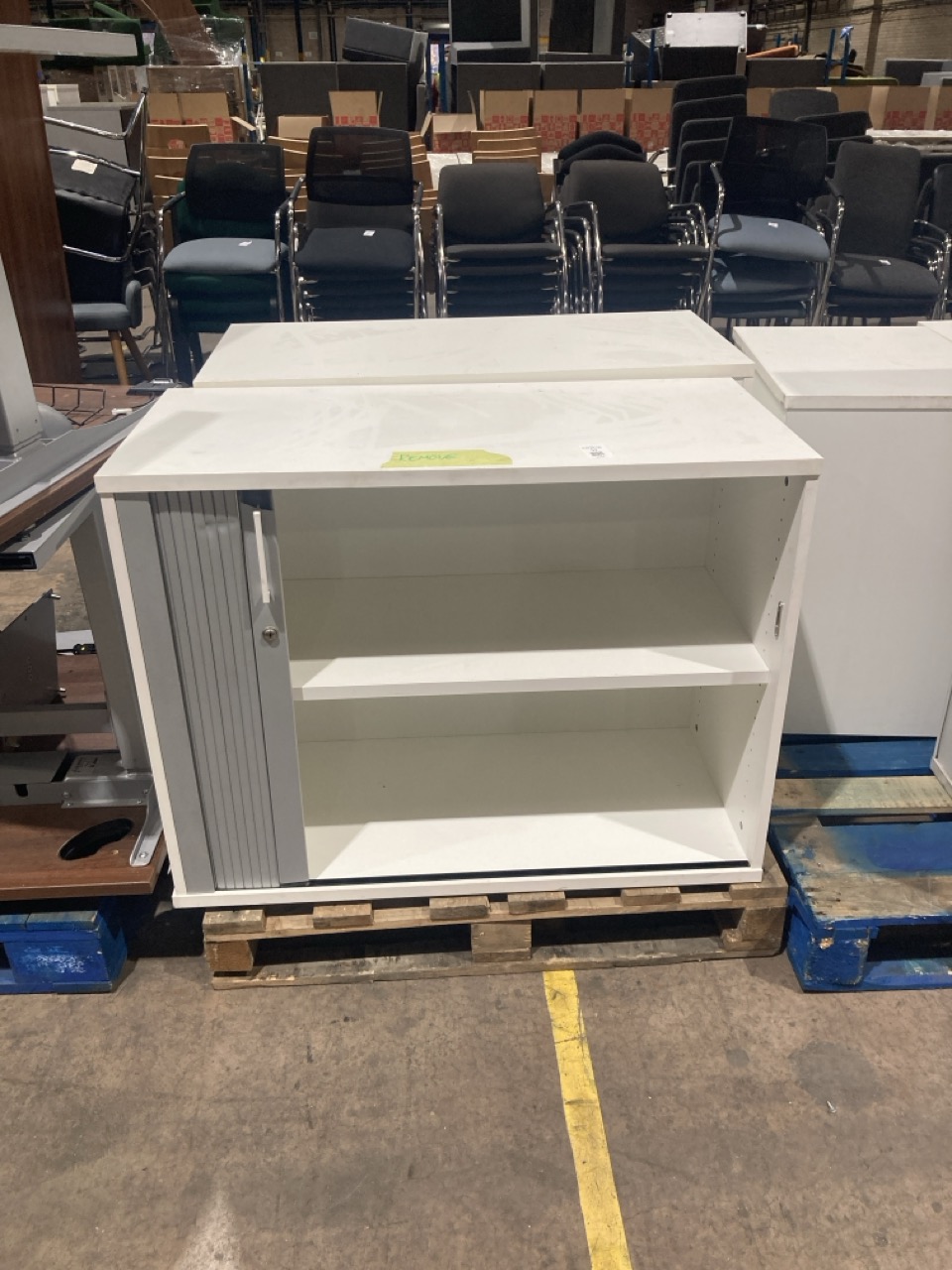 Lot 51  
            Birmingham - Collection Only 

                
2 X WHITE AND GREY TWO-SHELF TAMBOUR DOOR OFFICE STORAGE CUPBOARD