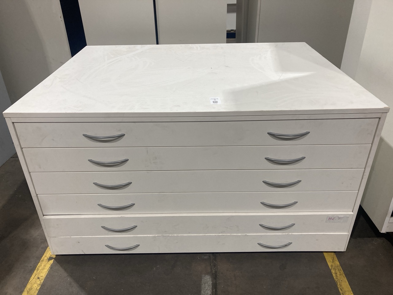 Lot 71  
            Birmingham - Collection Only 

                
TRADITIONAL STYLE A0 6 DRAWER PLAN WHITE PAPER STORAGE