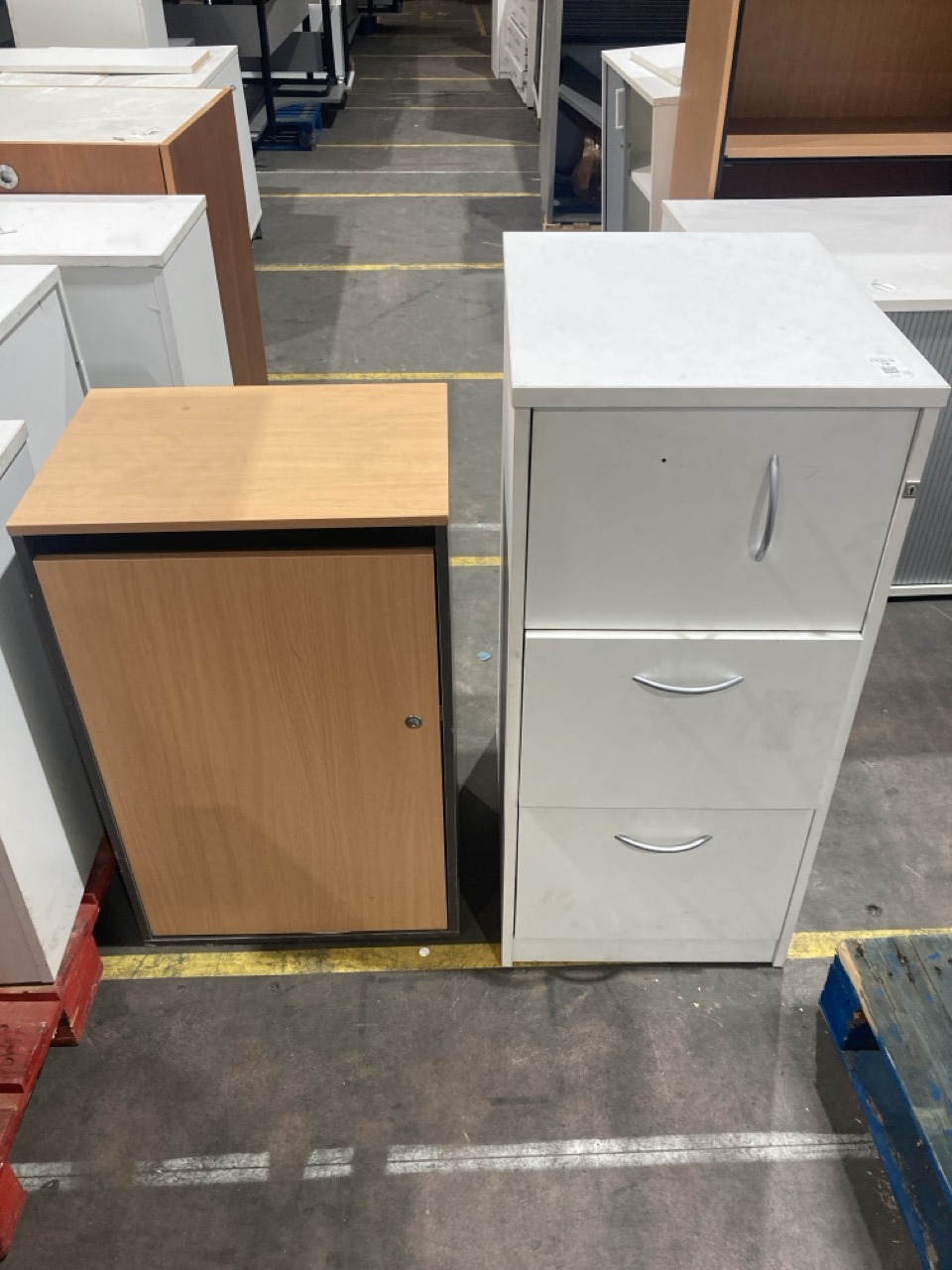 Lot 78  
            Birmingham - Collection Only 

                
ASSORTMENT OF OFFICE CABINETS