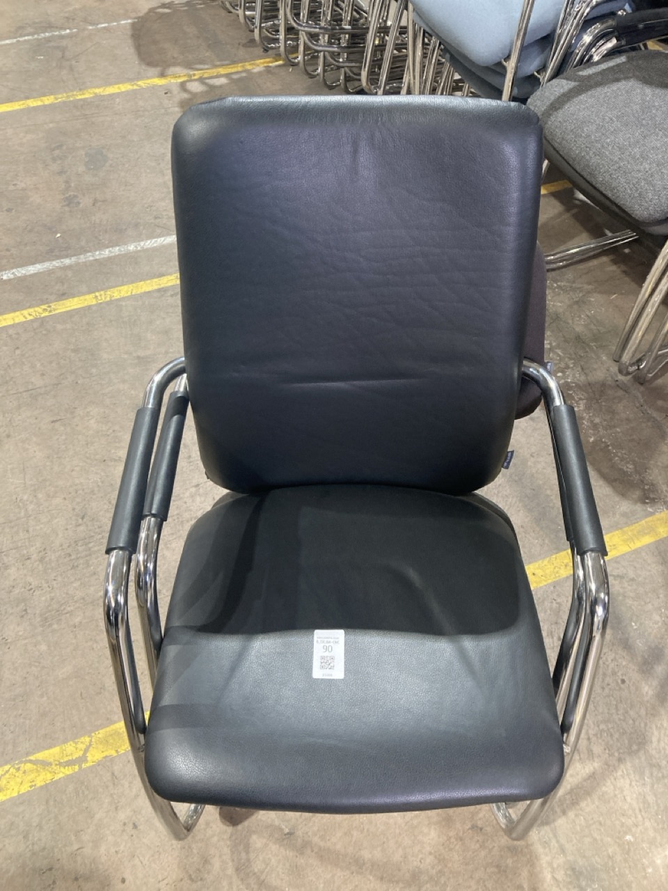 Lot 90  
            Birmingham - Collection Only 

                
2 X OFFICE CHAIRS
