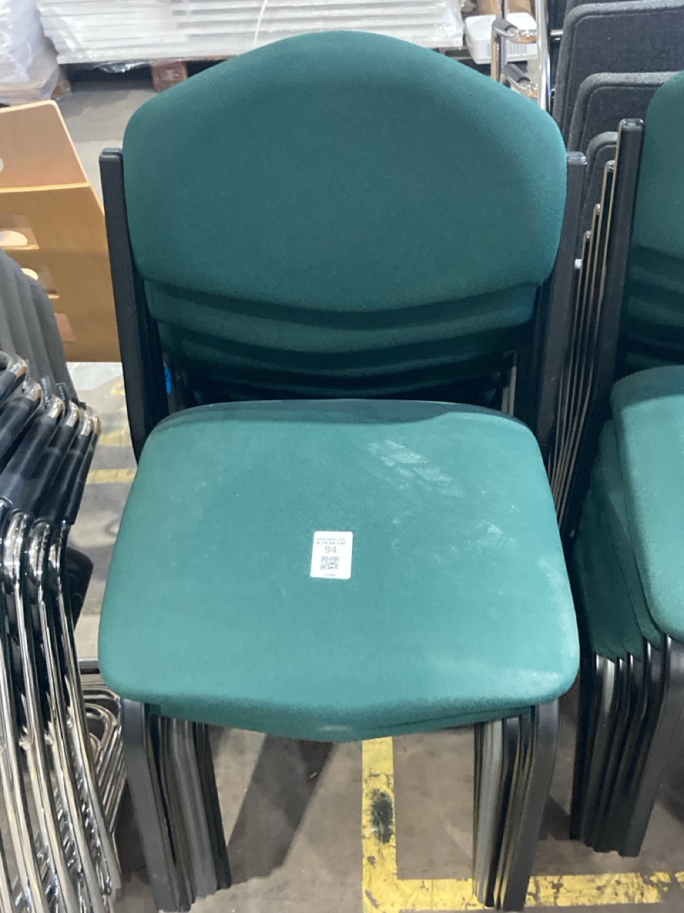 Lot 94  
            Birmingham - Collection Only 

                
7 X GREEN STACKING CHAIRS