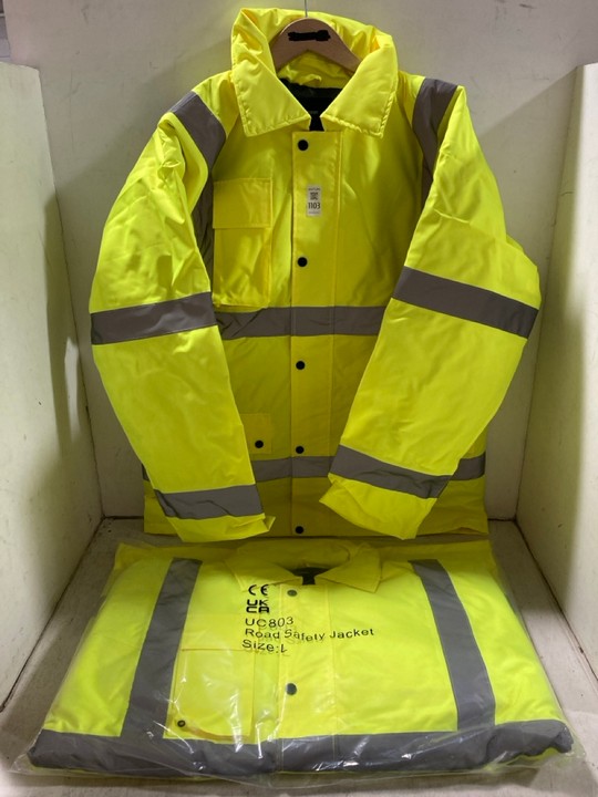 Lot 1103  
            Marchington SR15 - Parcel Delivery Only 

                
2 X UNEEK ROAD SAFETY JACKETS IN YELLOW - UK SIZE L: LOCATION - BR5