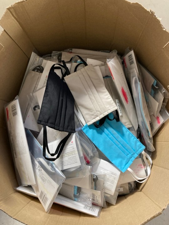 Lot 1108  
            Marchington SR15 - Parcel Delivery Only 

                
QTY OF JOHN LEWIS & PARTNERS 3 PIECE CHILDRENS FACE COVERINGS: LOCATION - BR5