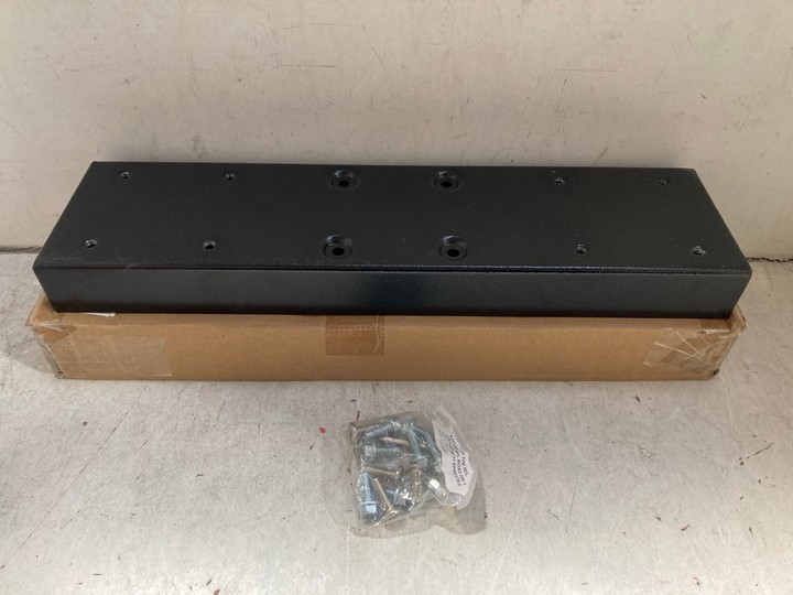 Lot 1110  
            Marchington SR15 - Parcel Delivery Only 

                
MAIL BOSS BOX SPREADER BAR FOR 2 MAILBOX APPLICATIONS: LOCATION - BR5