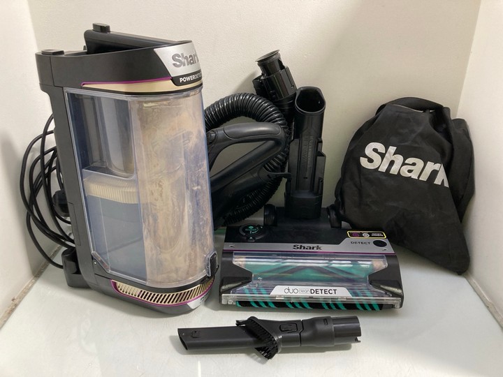 Lot 1142  
            Marchington SR15 - Parcel Delivery Only 

                
SHARK POWER DETECT CORDED UPRIGHT VACUUM: LOCATION - BR7