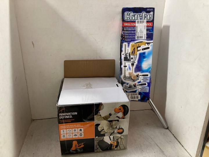 Lot 1150  
            Marchington SR15 - Parcel Delivery Only 

                
EVOLUTION 225MM HANDHELD DRY WALL SANDER WITH DUST EXTRACTION TO INCLUDE CLARKE D...