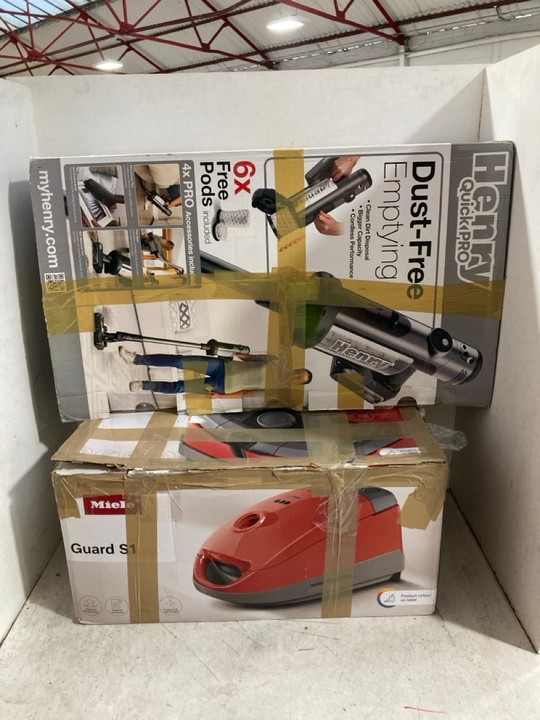 Lot 1168  
            Marchington SR15 - Parcel Delivery Only 

                
NUMATIC HENRY QUICK PRO CORDLESS VACUUM CLEANER - ORIGINAL RRP £300 TO INCLUDE MI...