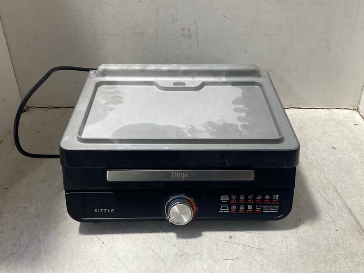 Lot 1325  
            Marchington SR15 - Parcel Delivery Only 

                
NINJA SIZZLE INDOOR FLAT GRILL - MODEL GR101UK: LOCATION - AR1
