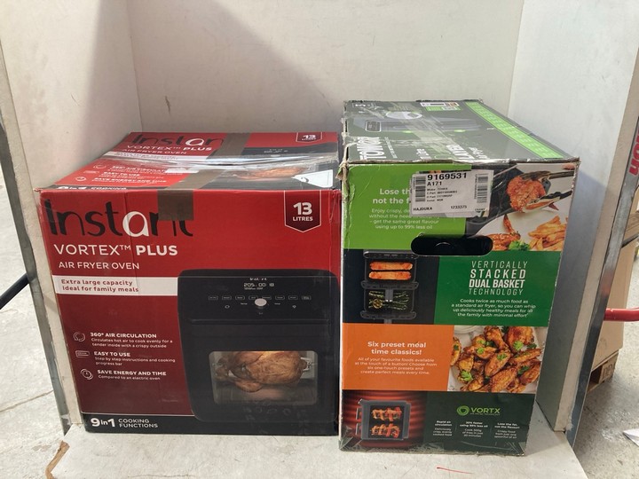 Lot 1349  
            Marchington SR15 - Parcel Delivery Only 

                
2 X ASSORTED APPLIANCES TO INCLUDE TOWER 11L DUAL LAYER AIR FRYER IN GREY: LOCATI...