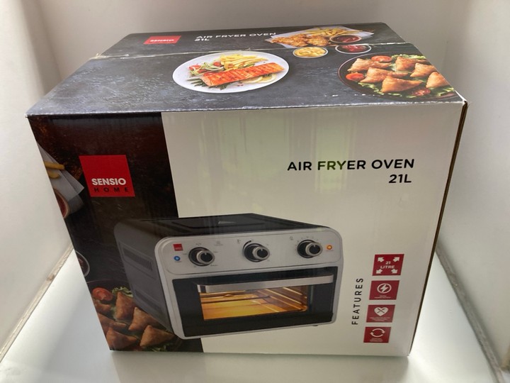 Lot 1364  
            Marchington SR15 - Parcel Delivery Only 

                
SENSIO HOME 21L AIR FRYER OVEN: LOCATION - AR3