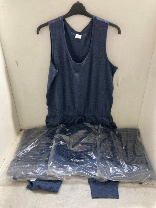 Lot 1420  
            Marchington SR15 - Parcel Delivery Only 

                
4 X SLEEVELESS LOUNGE JUMPSUITS IN NAVY - UK XS/M/L: LOCATION - AR6