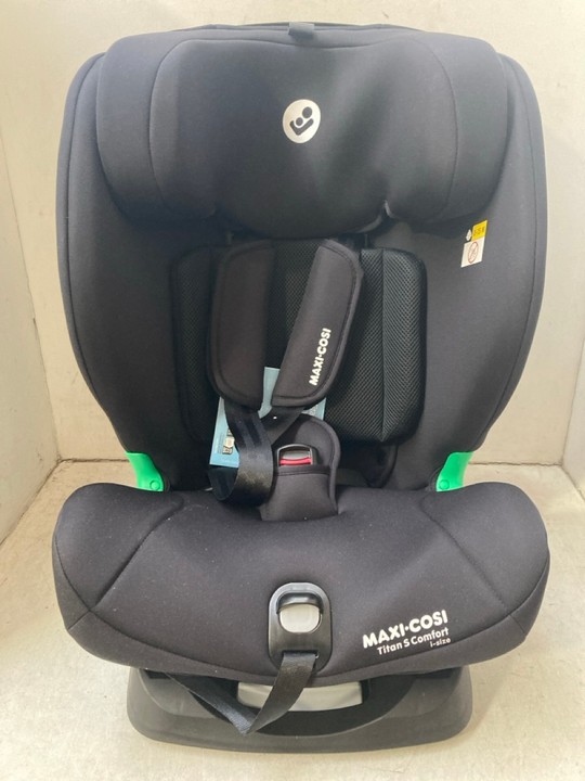 Lot 1451  
            Marchington SR15 - Parcel Delivery Only 

                
MAXI COSI TITAN S I-SIZE COLLECTION CHILD CAR SEAT IN BLACK ORIGINAL RRP: £ 210: ...