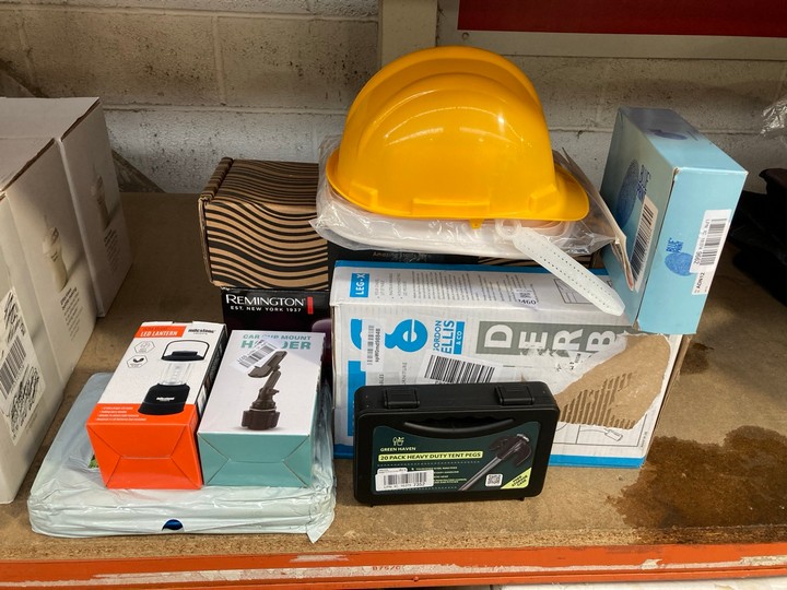 Lot 1460  
            Marchington SR15 - Parcel Delivery Only 

                
QTY OF ASSORTED ITEMS TO INCLUDE GREEN HAVEN 20 PACK HEAVY DUTY TENT PEGS: LOCATI...