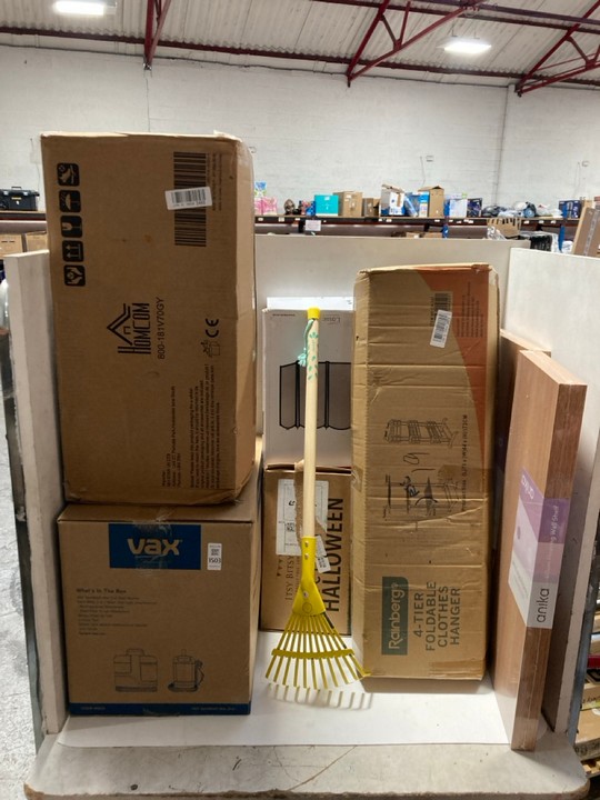 Lot 1503  
            Marchington SR15 - Parcel Delivery Only 

                
QTY OF ASSORTED ITEMS TO INCLUDE VAX SPOTWASH MAX DUO SPOT WASHER: LOCATION - AR12