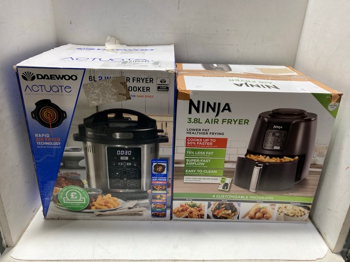Lot 1505  
            Marchington SR15 - Parcel Delivery Only 

                
NINJA AIR FRYER 3.8 LITRE TO INCLUDE DAEWOO 6 LITRE 2 IN AIR FRYER PRESSURE COOKE...