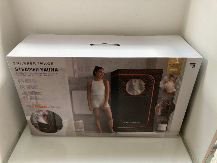 Lot 1521  
            Marchington SR15 - Parcel Delivery Only 

                
SHARPER IMAGE STEAMER SAUNA ORIGINAL RRP: £180: LOCATION - AR13