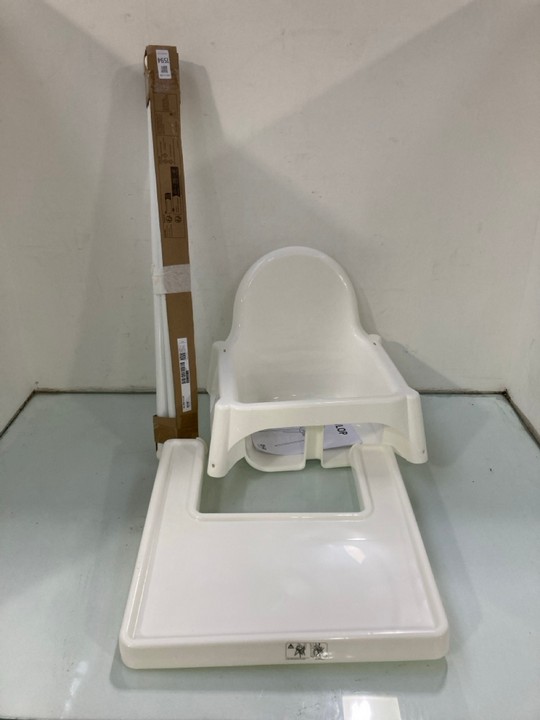 Lot 1594  
            Marchington SR15 - Parcel Delivery Only 

                
IKEA ANTILOP PLASTIC HIGHCHAIR IN WHITE: LOCATION - A5T