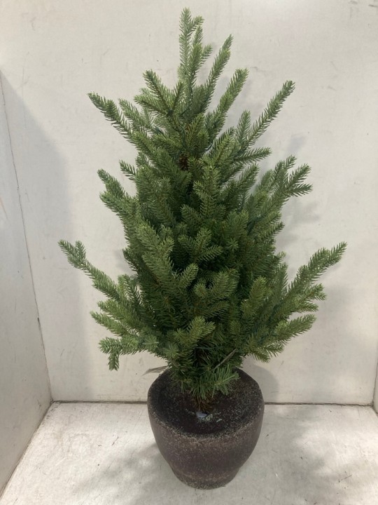 Lot 1610  
            Marchington SR15 - Parcel Delivery Only 

                
JOHN LEWIS & PARTNERS COTSWOLD 3FT PRE-LIT POTTED CHRISTMAS TREE IN GREEN: LOCATI...