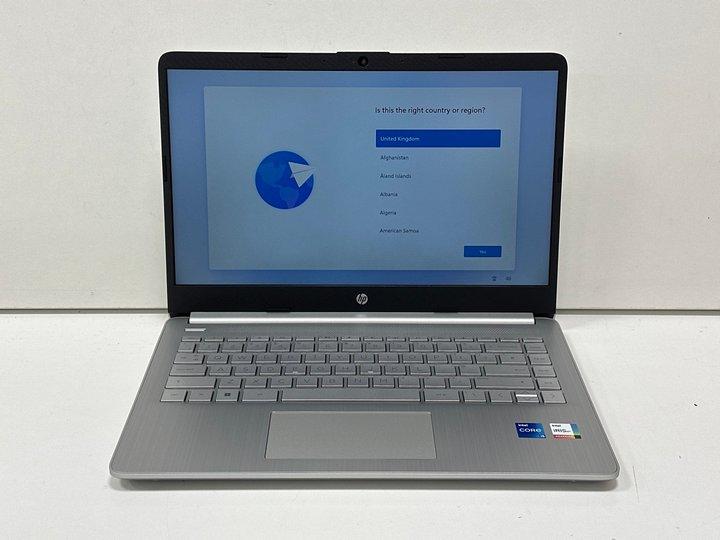 Lot 62  
            Nationwide - Parcel Delivery Only 

                
HP 14S-DQ5005SA 512 GB LAPTOP IN SILVER. (WITH BOX & MAINS POWER ADAPTER). 12TH G...
