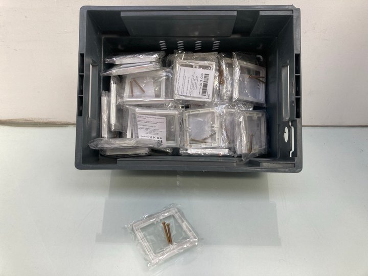 Lot 1006  
            Marchington SR14 - Parcel Delivery Only 

                
QTY OF 10MM LIGHT SWITCH SPACERS IN WHITE: LOCATION - C9