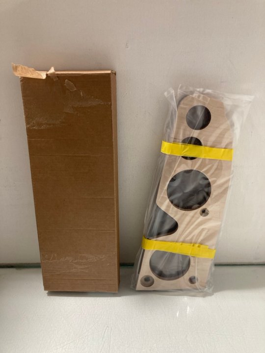 Lot 101  
            Marchington SR14 - Parcel Delivery Only 

                
AUSTIN HEALEY WOODEN RIGHT HAND DRIVE DASHBOARD IN WALNUT VENEERED - MODEL: DAS14...