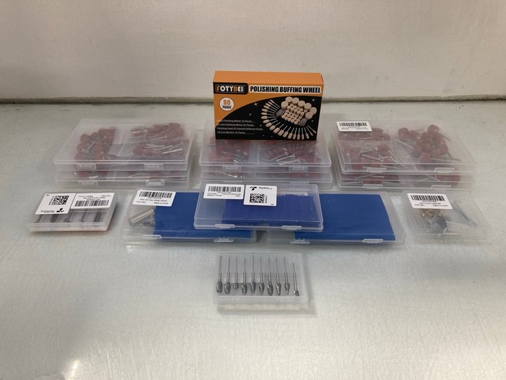 Lot 1029  
            Marchington SR14 - Parcel Delivery Only 

                
QTY OF ASSORTED DETAILING TOOLS TO INCLUDE FOTYBEI POLISHING BUFFING WHEEL SET: L...