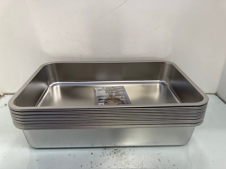 Lot 1037  
            Marchington SR14 - Parcel Delivery Only 

                
QTY OF SUBACO METAL PET LITTER TRAYS: LOCATION - C11