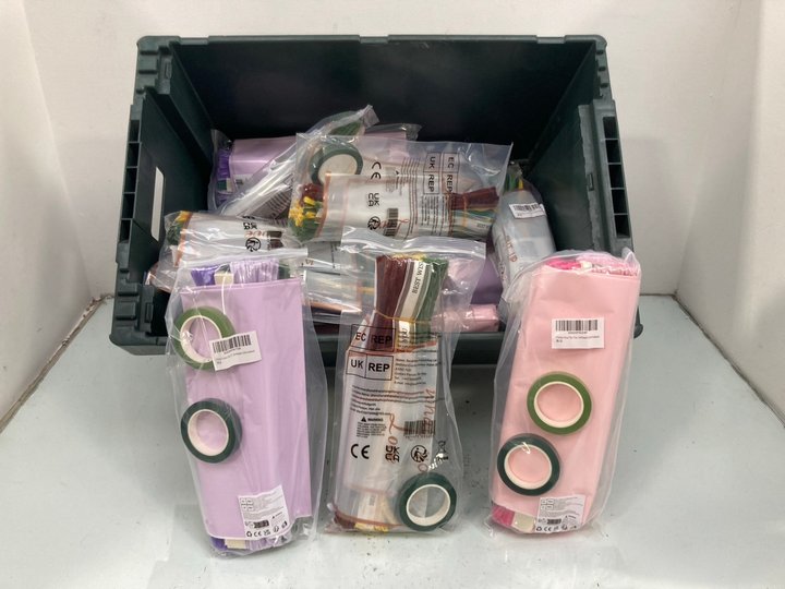 Lot 1057  
            Marchington SR14 - Parcel Delivery Only 

                
QTY OF ASSORTED PIPE CLEANER BOUQUET CRAFT SETS IN ASSORTED COLOURS: LOCATION - C12