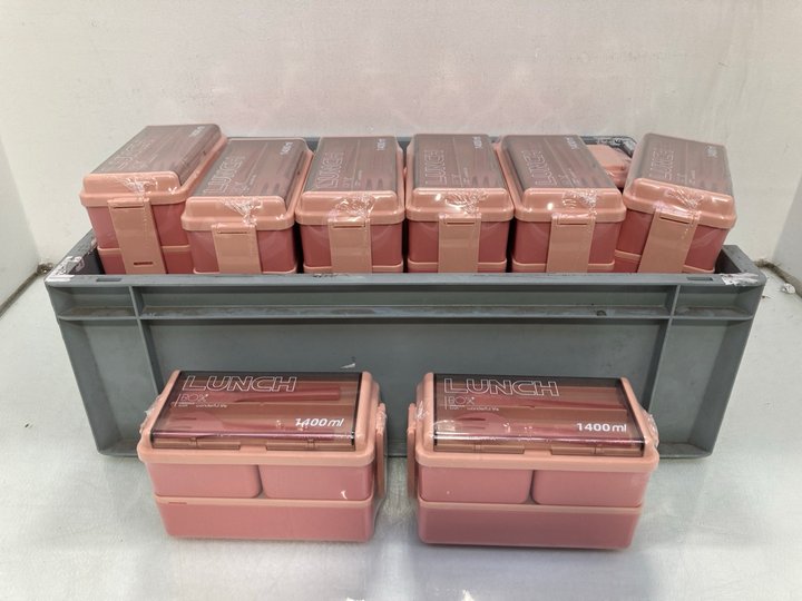 Lot 1088  
            Marchington SR14 - Parcel Delivery Only 

                
QTY OF 1400ML DUAL LAYER LUNCH BOXES: LOCATION - C14