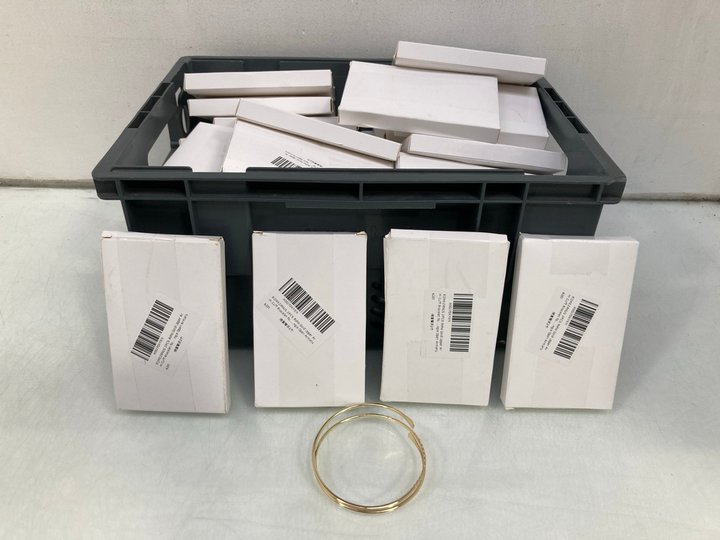 Lot 1100  
            Marchington SR14 - Parcel Delivery Only 

                
QTY OF BOHO GOLD UPPER ARM CUFF BRACELETS: LOCATION - C15