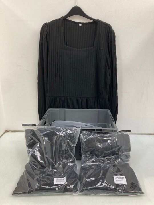 Lot 1106  
            Marchington SR14 - Parcel Delivery Only 

                
QTY OF LONG SLEEVE DRESSES IN BLACK - SIZE 2XL: LOCATION - C15
