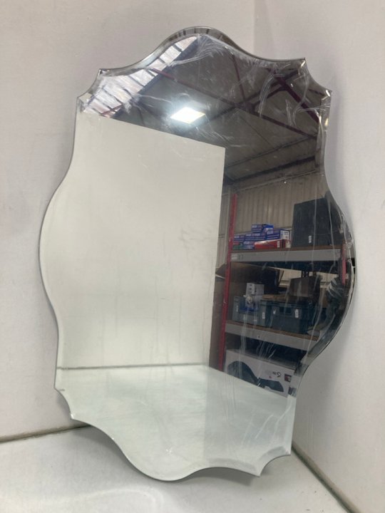 Lot 1225  
            Marchington SR14 - Parcel Delivery Only 

                
ARTLOGE WALL BEVELLED MIRROR - MODEL YSJ-XB167-37: LOCATION - C20