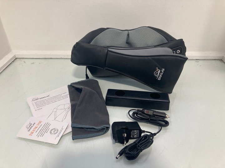 Lot 1353  
            Marchington SR14 - Parcel Delivery Only 

                
SNAILAX NECK & SHOULDER SHIATSU HEAT MASSAGER - MODEL SL-632N: LOCATION - D15