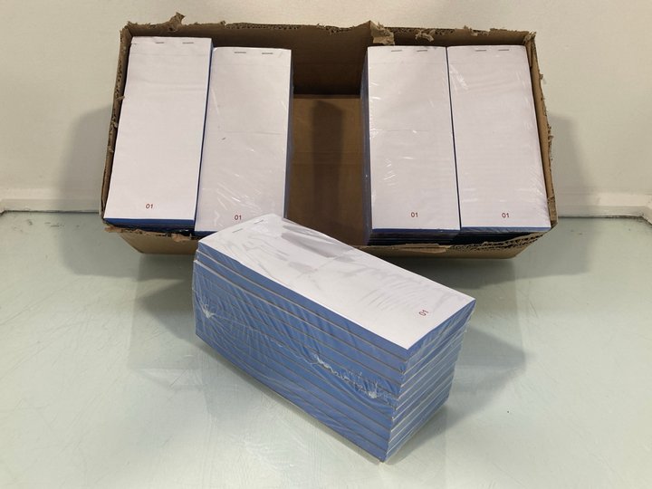 Lot 1360  
            Marchington SR14 - Parcel Delivery Only 

                
BOX OF 50 TRIPLICATE NCR CARBONLESS PADS IN WHITE - MODEL: PAD 230T: LOCATION - D14