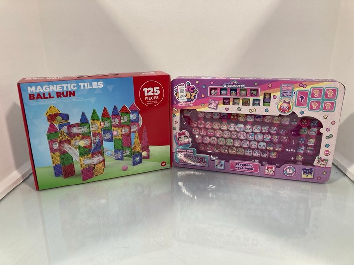 Lot 1364  
            Marchington SR14 - Parcel Delivery Only 

                
CLIC KEEZ CLICKABLE COLLECTIBLES KEYBOARD MEGA PACK TO INCLUDE MAGNETIC TILES BAL...