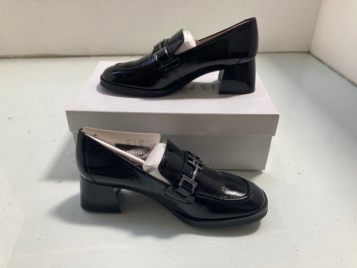 Lot 136  
            Marchington SR14 - Parcel Delivery Only 

                
HISPANITAS MILAN BLACK LEATHER HEELED LOAFERS EU SIZE 38 - ORIGINAL RRP £125: LOC...