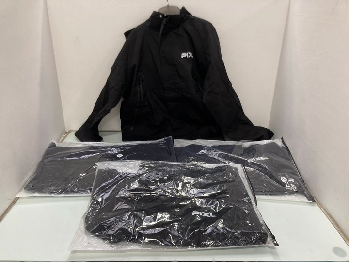Lot 1380  
            Marchington SR14 - Parcel Delivery Only 

                
4 X PIXL RAINCOATS IN BLACK - UK LARGE: LOCATION - D13