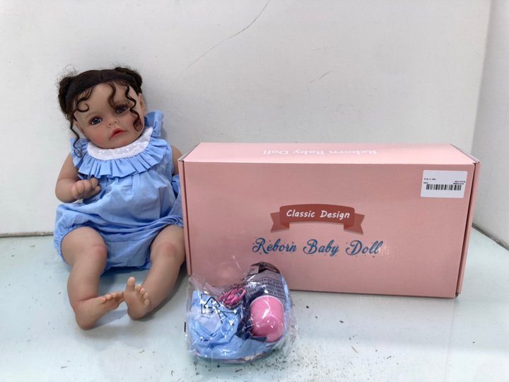 Lot 1393  
            Marchington SR14 - Parcel Delivery Only 

                
2 X CLASSIC DESIGN REBORN BABY DOLLS: LOCATION - D13