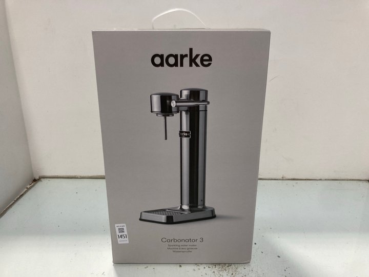 Lot 1451  
            Marchington SR14 - Parcel Delivery Only 

                
AARKE CARBONATOR 3 - ORIGINAL RRP £179: LOCATION - D10