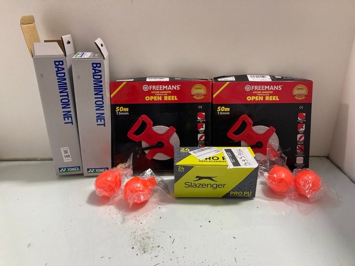 Lot 148  
            Marchington SR14 - Parcel Delivery Only 

                
QTY OF ASSORTED SPORTING ITEMS TO INCLUDE SLAZENGER PRO PU REPLACEMENT GRIP: LOCA...