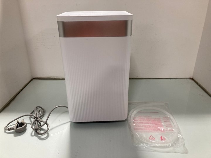 Lot 1513  
            Marchington SR14 - Parcel Delivery Only 

                
KALORIK 12 LITRE DEHUMIDIFIER TO INCLUDE KALORIK 20 LITRE DEHUMIDIFIER - COMBINED...