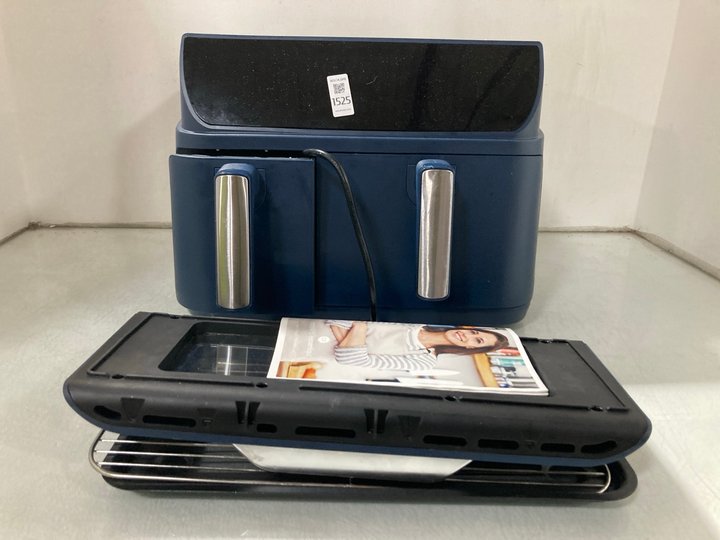 Lot 1525  
            Marchington SR14 - Parcel Delivery Only 

                
COOKS ESSENTIALS MULTI-FUNCTION AIR FRYER IN BLUE: LOCATION - D5