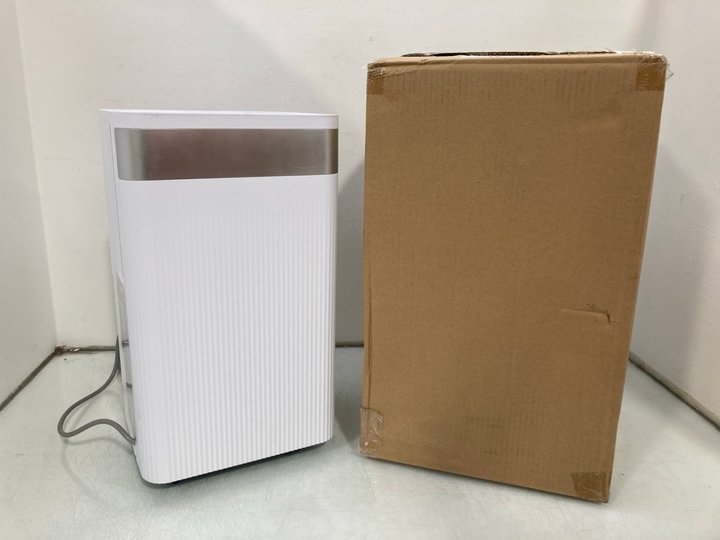 Lot 1527  
            Marchington SR14 - Parcel Delivery Only 

                
2 X KALORIK 12 LITRE DEHUMIDIFIERS - COMBINED ORIGINAL RRP £300: LOCATION - D5