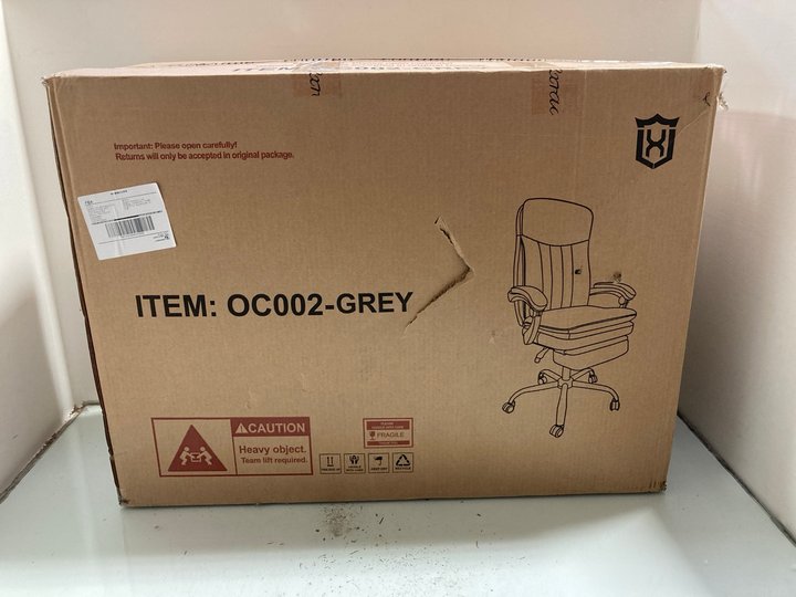 Lot 153  
            Marchington SR14 - Parcel Delivery Only 

                
GREY FABRIC WHEELED OFFICE CHAIR: LOCATION - A4