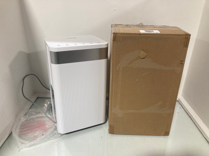 Lot 1548  
            Marchington SR14 - Parcel Delivery Only 

                
2 X KALORIK 12L DEHUMIDIFIERS WITH 2L WATER TANK AND TIMER - MODEL: OL12-BD031K -...