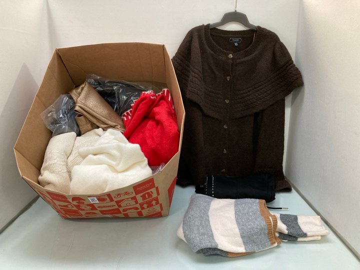 Lot 1549  
            Marchington SR14 - Parcel Delivery Only 

                
QTY OF ASSORTED WOMEN'S CLOTHING IN ASSORTED SIZES TO INCLUDE IZABEL LONDON WOOL ...